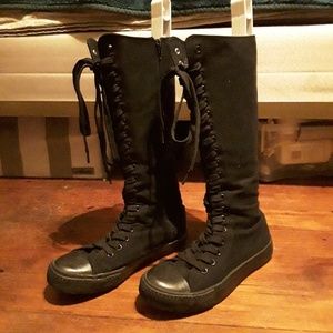 Black high top Converse